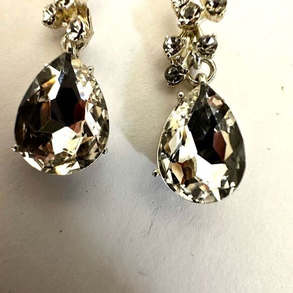 Rhinestone drop post earrings - Picture 6 of 6